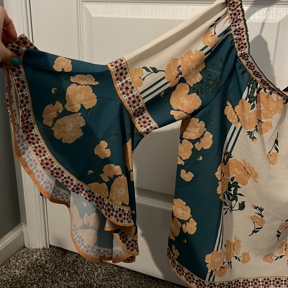Francesca’s top - Picture 2 of 2
